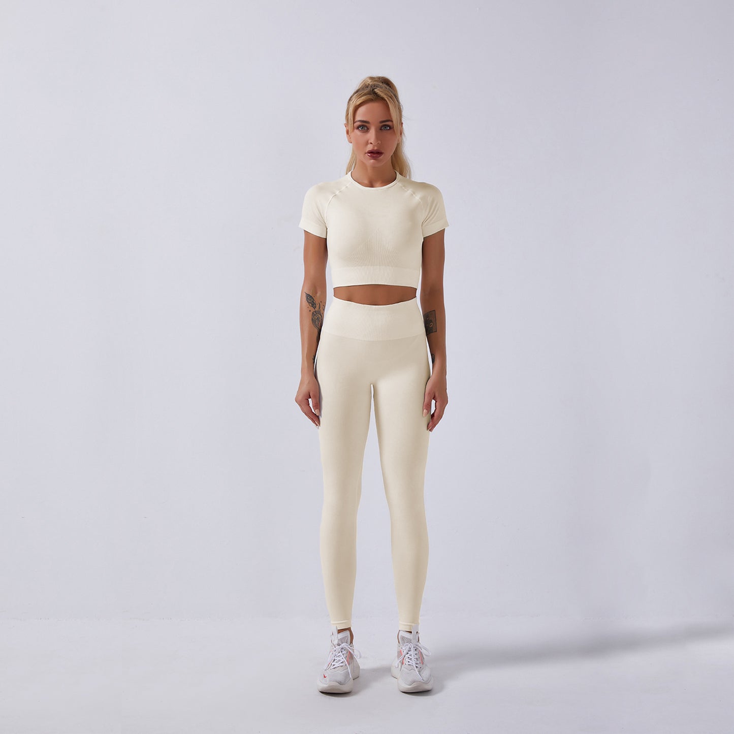 B-READY 
Women fitness active gym seamless botee Yoga Set