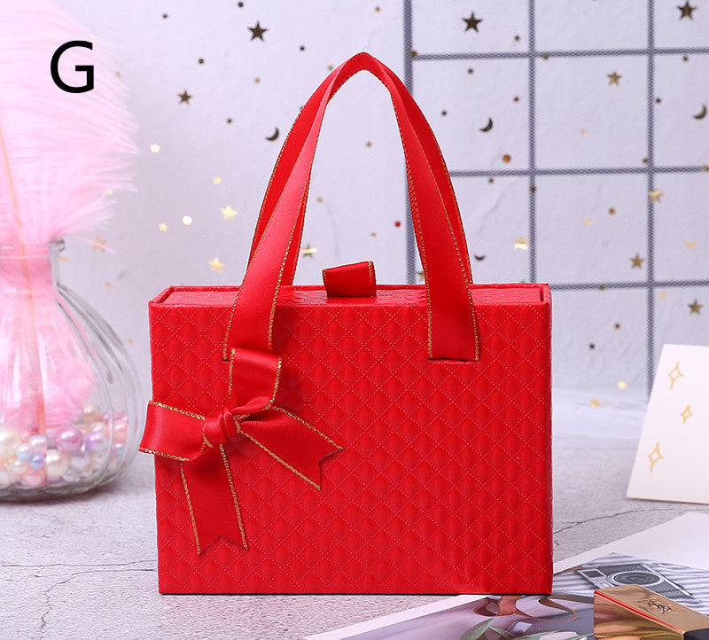 B-READY™ Christmas Gift Box for Him – Limited Edition 2025 Hand-held Gift Box, Christmas Box, Portable, Gift for Him incl. Fitness Course for free