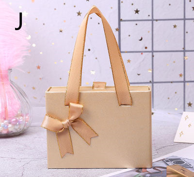 B-READY™ Christmas Gift Box for Him – Limited Edition 2025 Hand-held Gift Box, Christmas Box, Portable, Gift for Him incl. Fitness Course for free