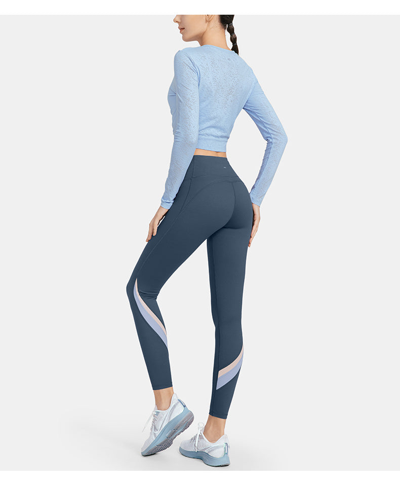 B-READY 
Lightweight And Breathable Running Gym Sports Top New Spring