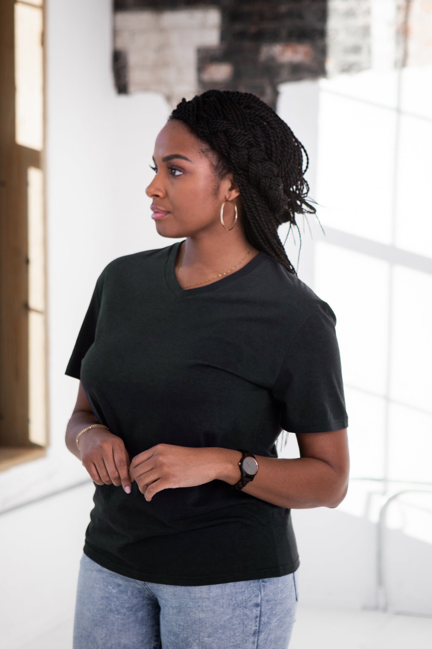 B-READY 
Unisex Eco-Triblend Short Sleeve V-Neck Tee