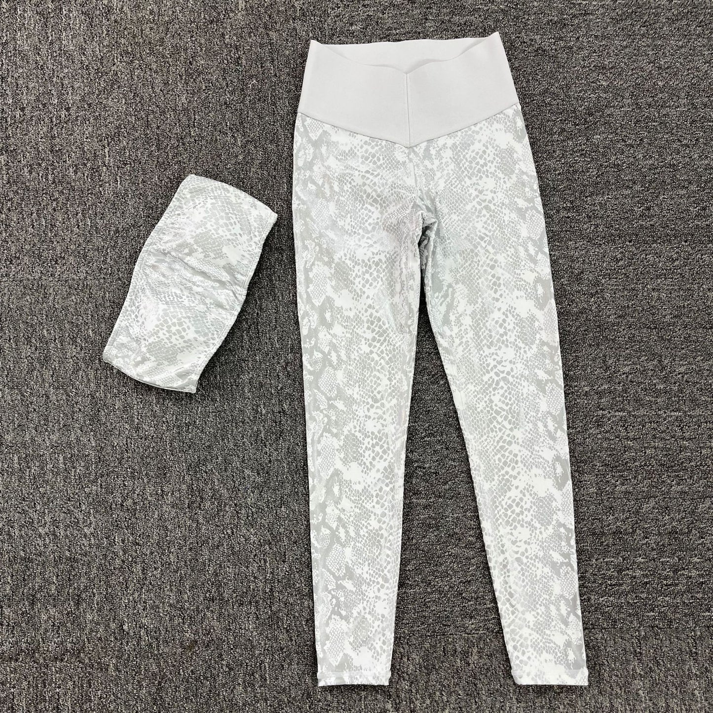 B-READY Women's Sportswear Fitness Yoga Gym High Waist Nude Fitness Suit set