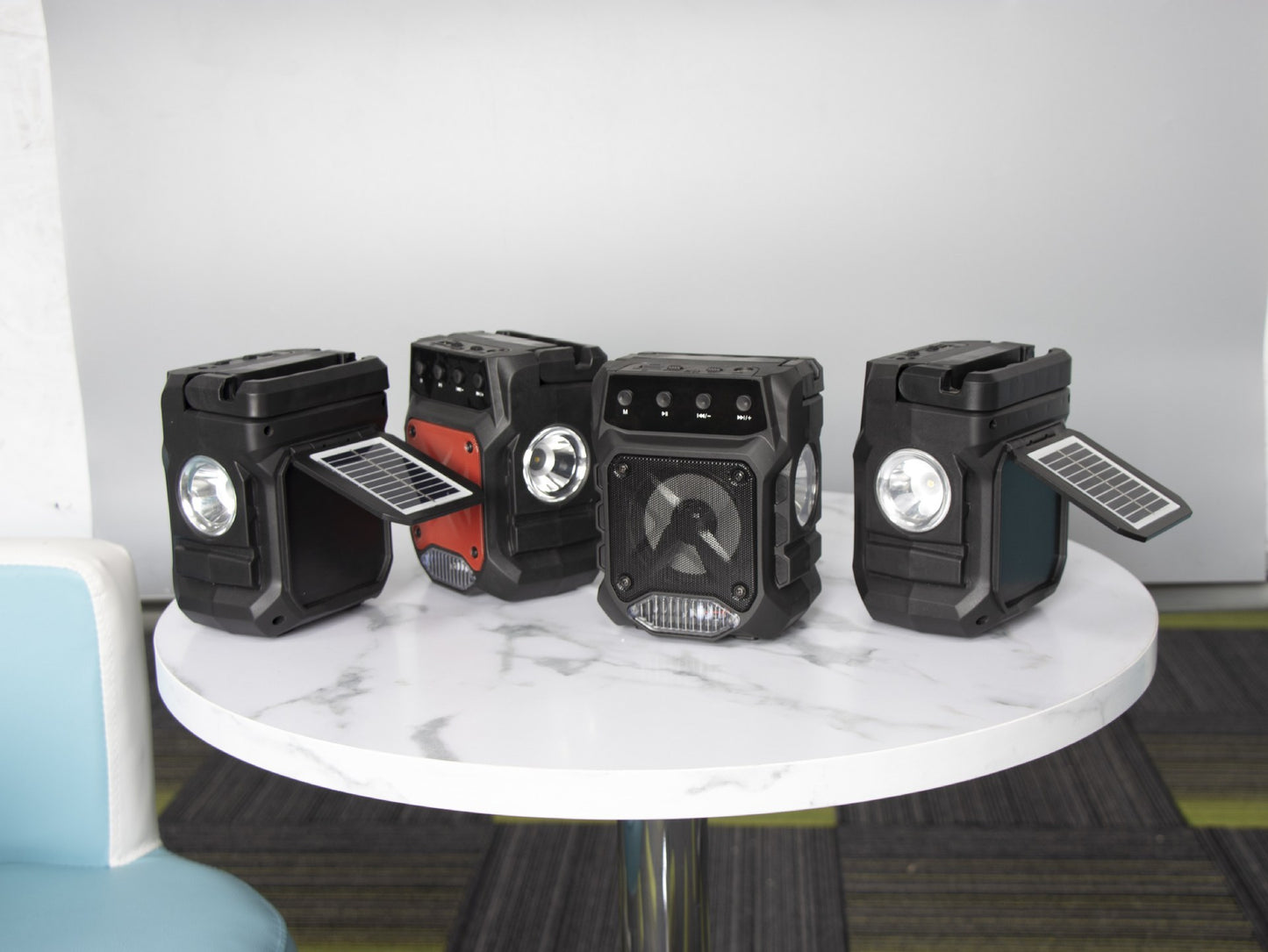 B-READY Multi Function Audio With Flashlight B-PREPARED 2026