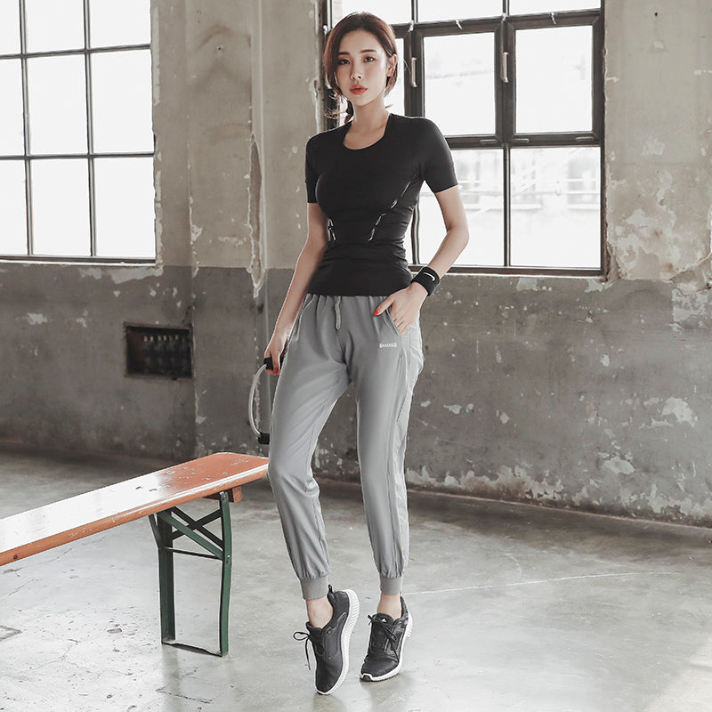 B-READY 
Woman Yoga Gym Outdoor Morning Running Clothes